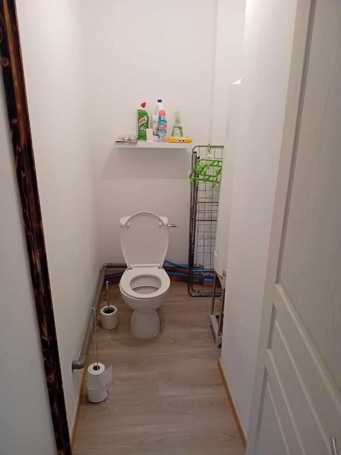 Grand Appartement Avec Terrasse Wignehies Esterno foto